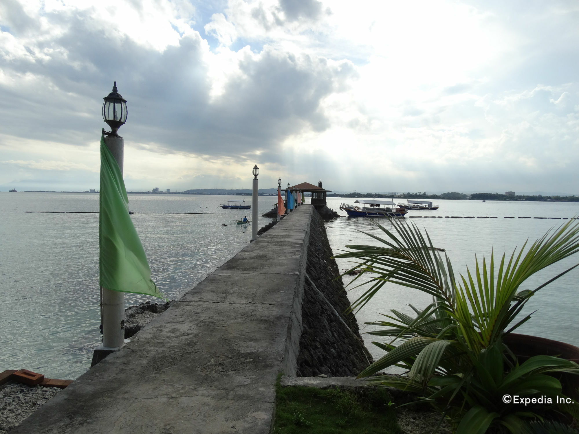 Chema'S By The Sea Hotell Samal Eksteriør bilde